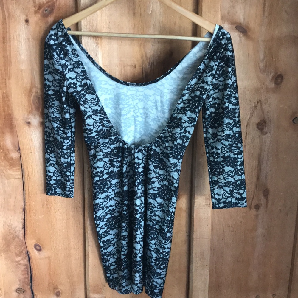 Dress - Picture 3 of 3